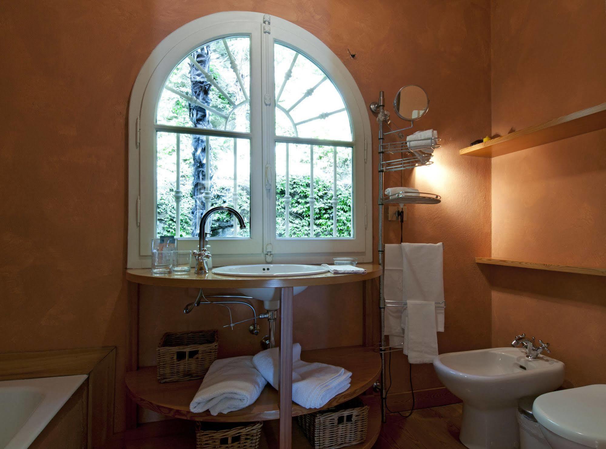Villa Nina Relais Boutique B&B Carate Urio Екстериор снимка